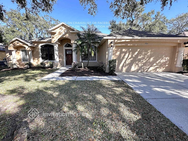 property at 1904 Abbey Ridge Dr