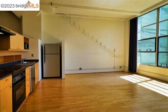 1500 Park Ave-Unit -202 in Emeryville, CA - Building Photo - Building Photo