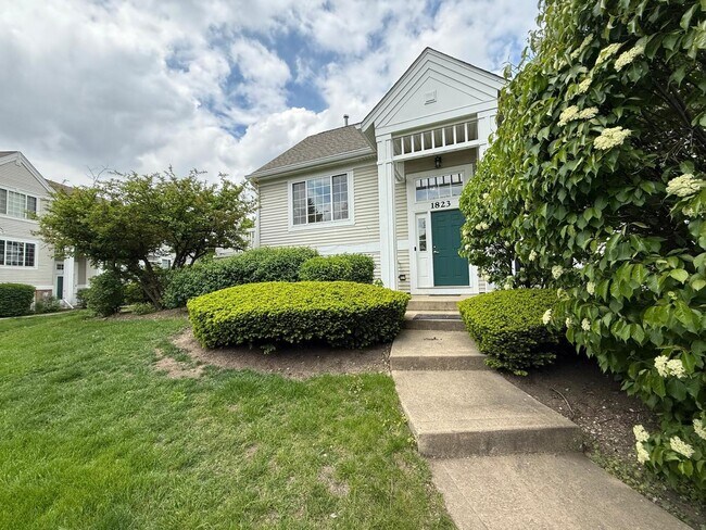1823 Concord Dr in Glendale Heights, IL - Building Photo - Building Photo
