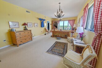 370 Golfview Rd-Unit -904 in North Palm Beach, FL - Building Photo - Building Photo