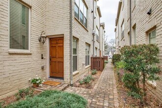 4524 Emerson Ave in Dallas, TX - Foto de edificio - Building Photo