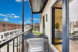 5019 N Lincoln Ave in Chicago, IL - Foto de edificio - Building Photo