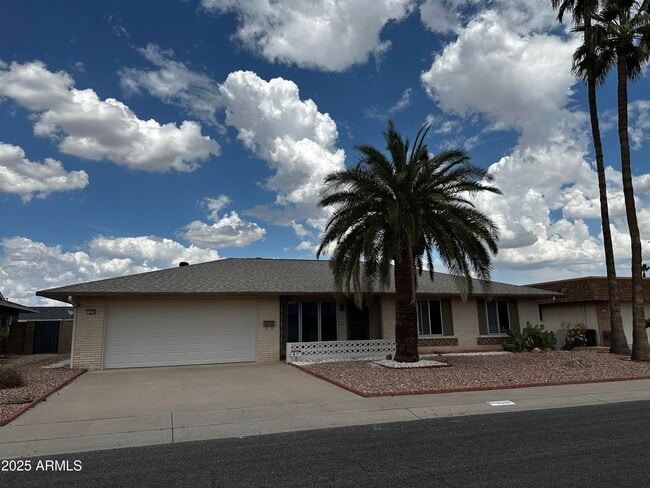 property at 9338 W Glen Oaks Cir N