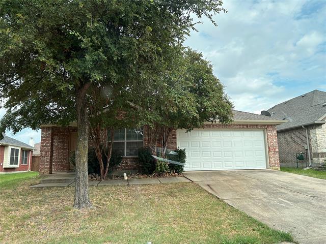 2724 Enchanted Eve Dr in Little Elm, TX - Building Photo