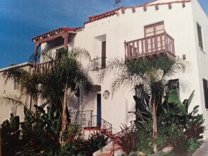 320 N Genesee Ave, Unit #2 in Los Angeles, CA - Building Photo - Building Photo