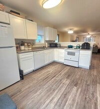 70 Naugatuck St, Unit 70 in Hartford, CT - Foto de edificio - Building Photo