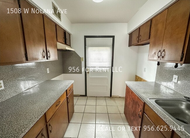 1508 W Nolana Ave