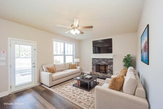 425 Flowery Branch Ct in Villa Rica, GA - Building Photo - Building Photo