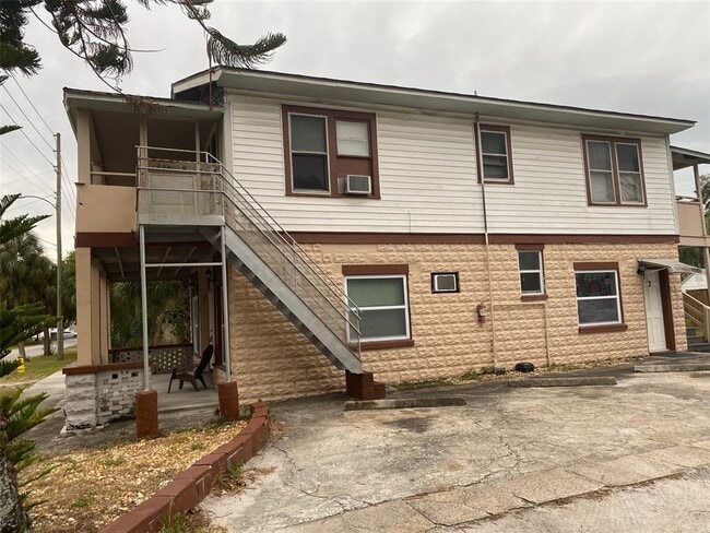 property at 610 14th St N