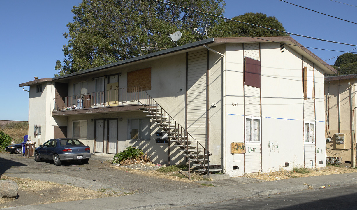 1321 Fillmore St in San Pablo, CA - Building Photo