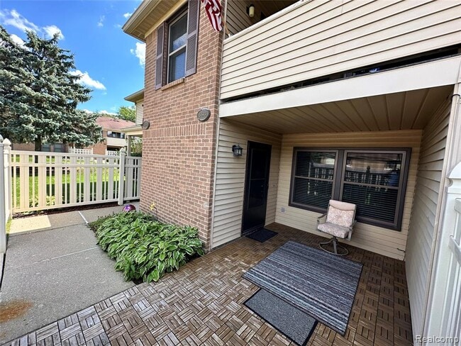 19593 Northridge Dr in Northville, MI - Building Photo - Building Photo