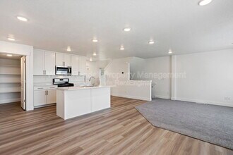 3102 N 1600 E in Layton, UT - Building Photo - Building Photo