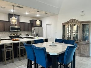 9925 Kaspar Dr in Laredo, TX - Building Photo - Building Photo