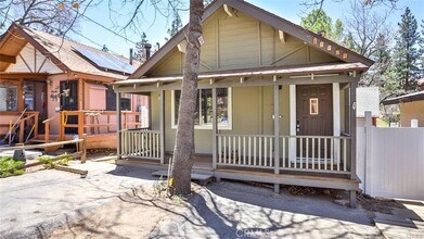 32905 Chipmunk Ln in Running Springs, CA - Building Photo - Building Photo
