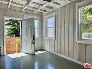 2927 S West View St in Los Angeles, CA - Building Photo - Building Photo