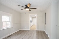 864 Tatnall St in Macon, GA - Building Photo - Building Photo