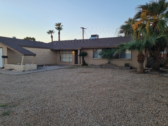 property at 4046 W Northview Ave