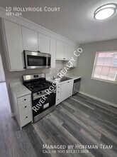 10 Hollyridge Ct in Jacksonville, AR - Foto de edificio - Building Photo