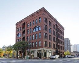 1227 Hennepin Ave in Minneapolis, MN - Building Photo