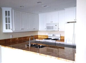 184 Tangelo, Unit 184 Tangelo in Irvine, CA - Building Photo - Building Photo