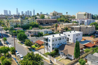 2318 W 2nd St, Unit 2318.5 in Los Angeles, CA - Building Photo - Building Photo