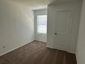 7234 Satellite Wy in San Antonio, TX - Building Photo - Building Photo