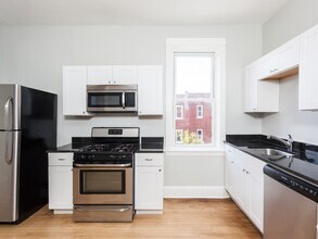 901 N Mozart St in Chicago, IL - Building Photo - Building Photo