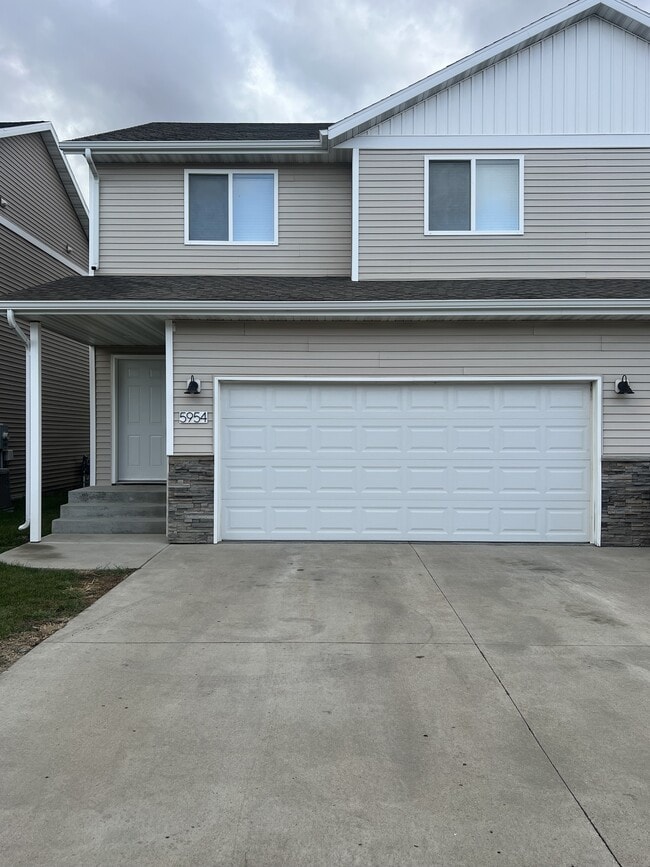 property at 5954 36th St S