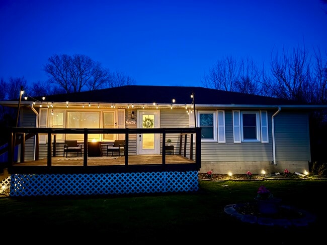 7767 Montana St in Merrillville, IN - Building Photo - Building Photo