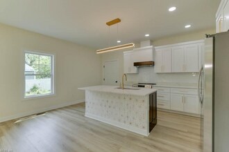 1326 24th St in Newport News, VA - Building Photo - Building Photo