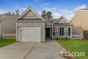 10333 Hugue Way in Charlotte, NC - Building Photo