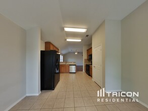 1408 Santos Dr in Denton, TX - Building Photo - Building Photo
