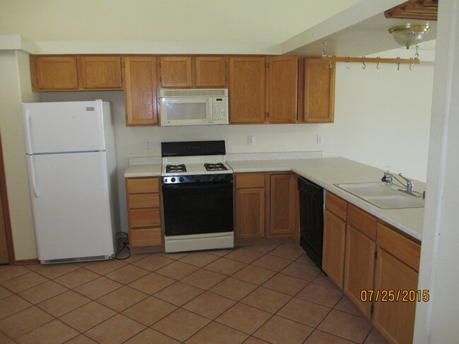2142 Sugar Pine Way in Las Cruces, NM - Building Photo - Building Photo