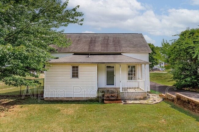 property at 407 Cedar Lane Rd