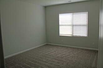 2020 Sercy Dr in Spring Hill, TN - Building Photo - Building Photo