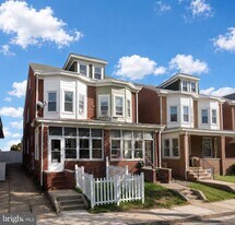 220 Virginia Ave in Trenton, NJ - Building Photo