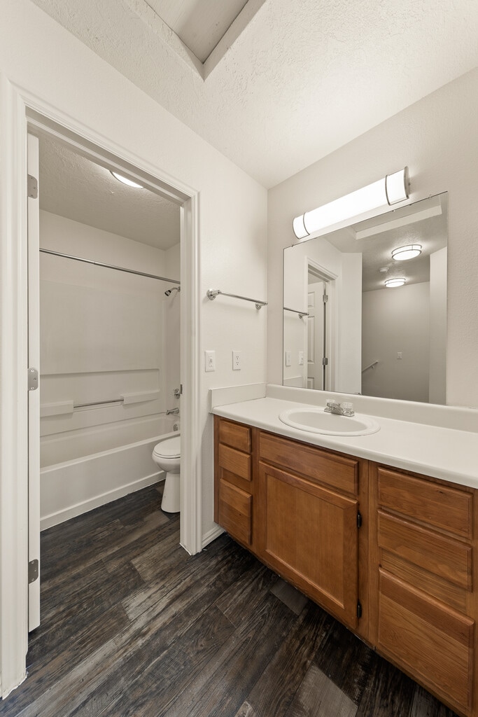 Sunridge Apartments in Saint UT