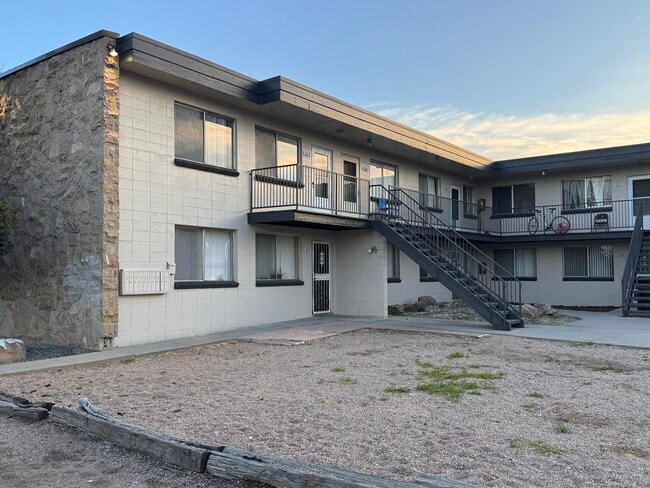 Highland Square Apartments