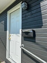 2009 7th Ave, Unit B in Canyon, TX - Foto de edificio - Building Photo