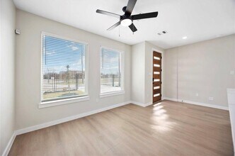 9212 Jutland Rd in Houston, TX - Building Photo - Building Photo