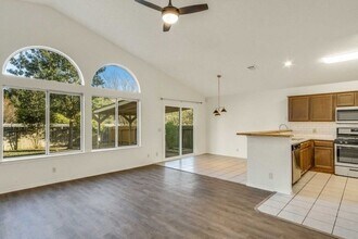 17111 Jigsaw Pathway in Round Rock, TX - Building Photo - Building Photo