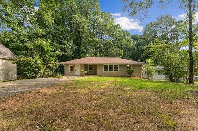 property at 195 Polar Rock Rd SW
