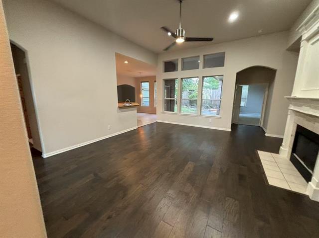 property at 909 Rosemary Dr