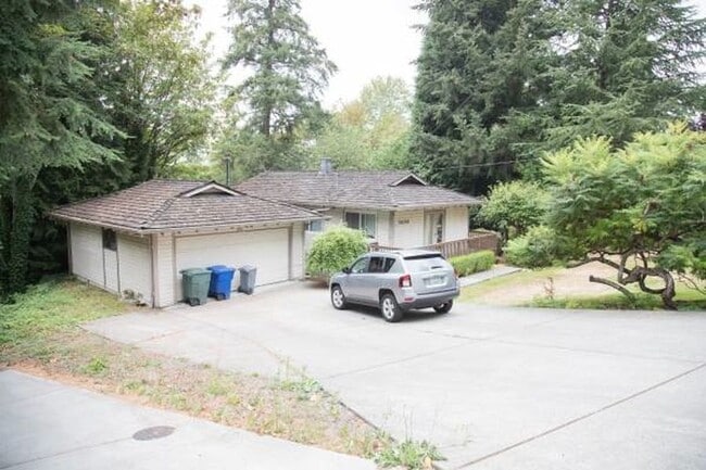 property at 3525 120th Ave SE