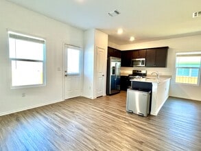 7606 Ivy Trellis Trl in Austin, TX - Building Photo - Building Photo