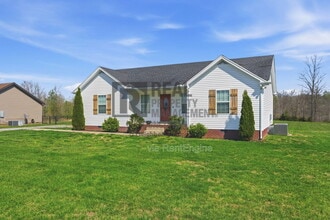 312 Meadows Rd in Portland, TN - Building Photo - Building Photo