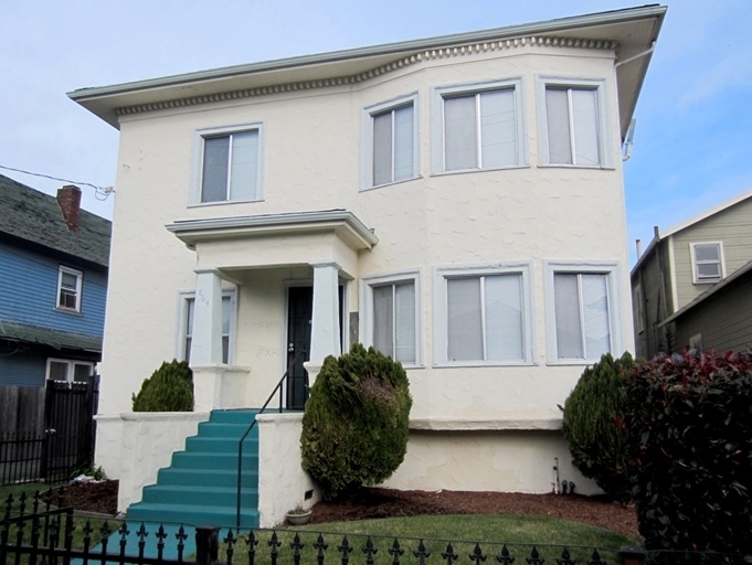 864-866 34th St in Oakland, CA - Foto de edificio