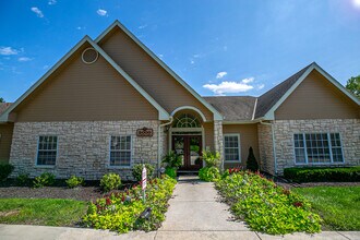 Pinnacle Woods Apartments in Lawrence, KS - Building Photo - Building Photo