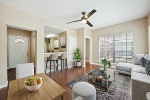 712 W 21st St in Austin, TX - Building Photo