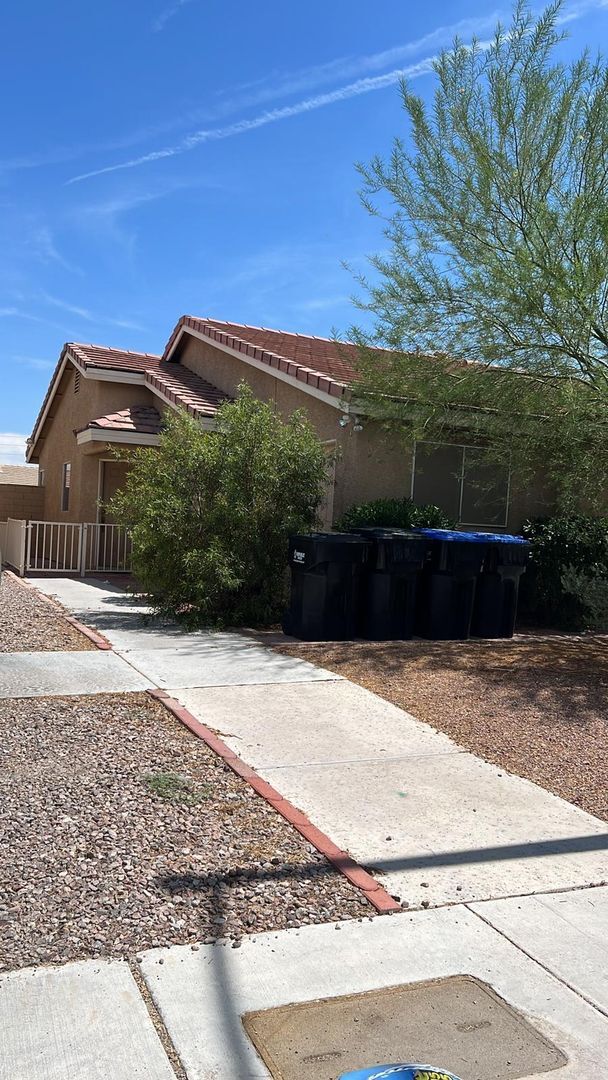 5532 Great Divide St in North Las Vegas, NV - Building Photo - Building Photo